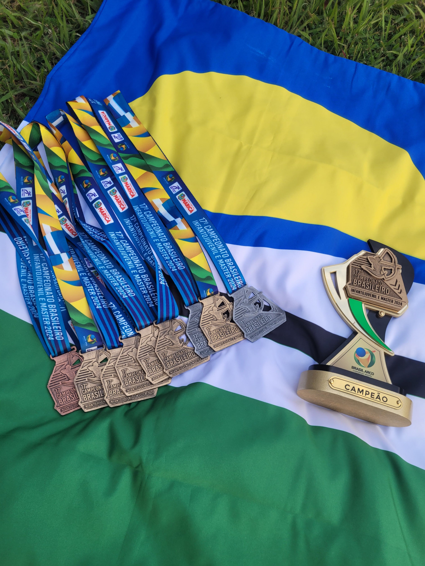 Atletas de Quissamã celebram conquistas no 17º Campeonato Brasileiro de Tiro com Arco, destacando-se com nove medalhas - Foto: Divulgação