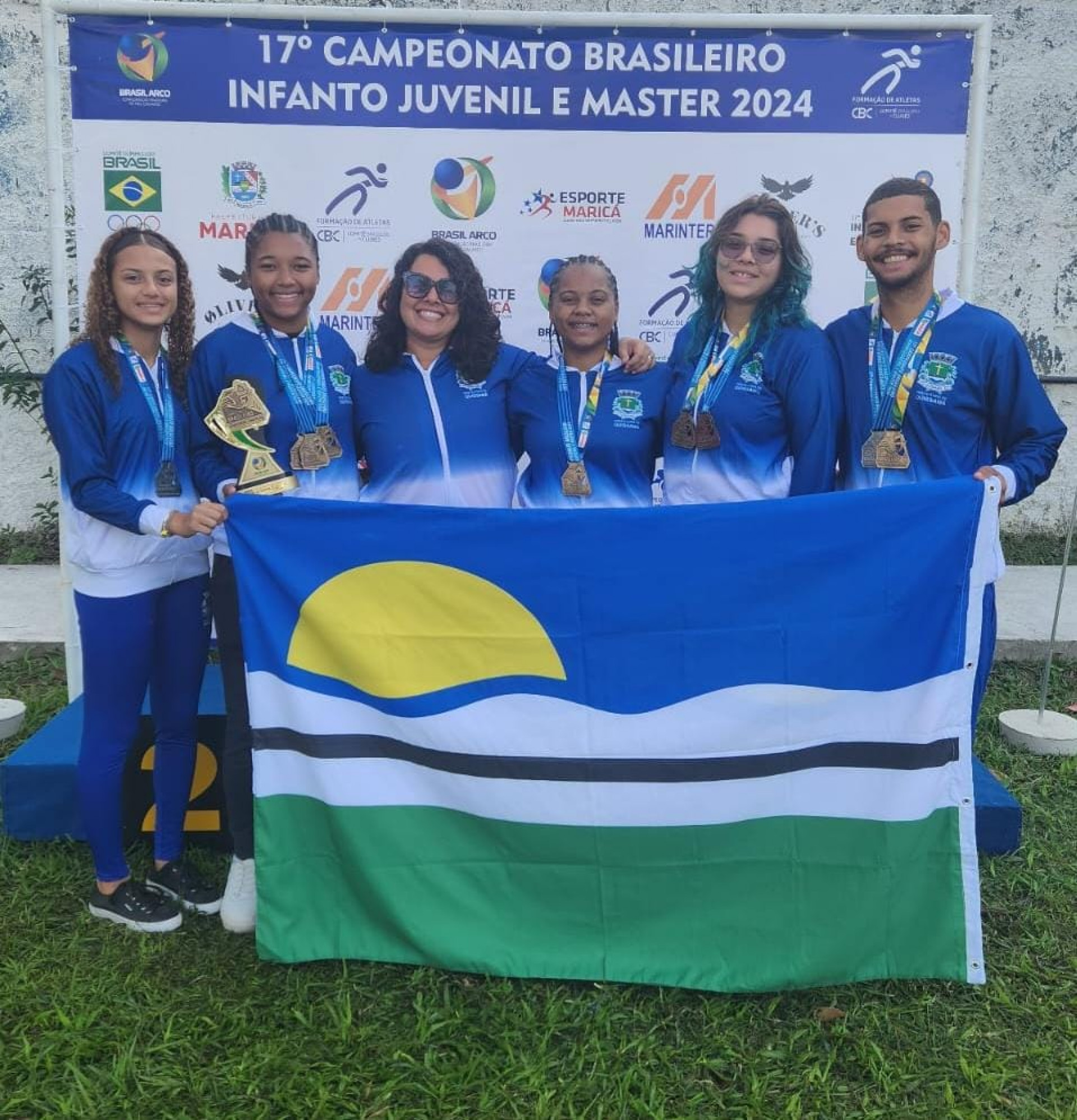Atletas de Quissamã celebram conquistas no 17º Campeonato Brasileiro de Tiro com Arco, destacando-se com nove medalhas
