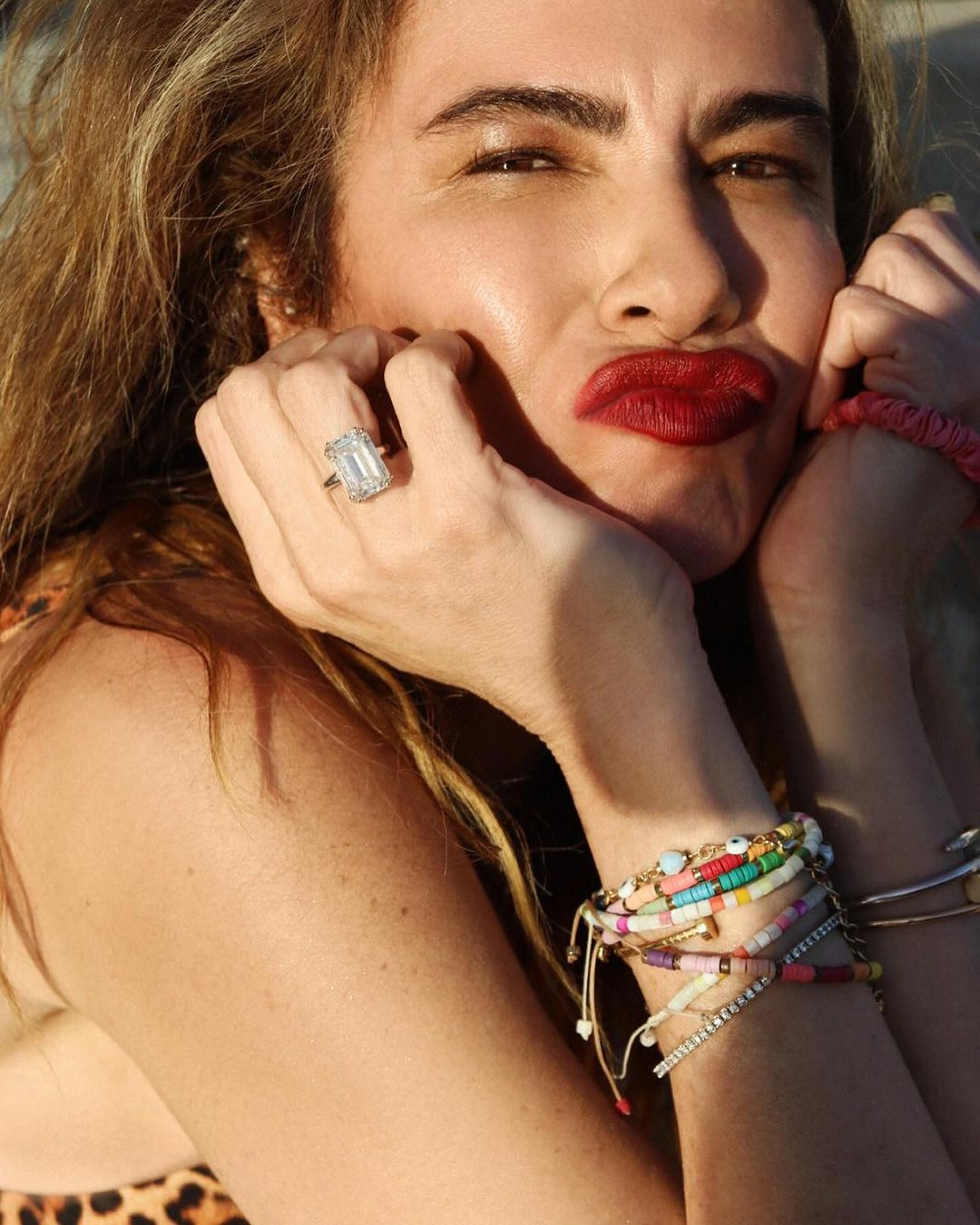 Luciana Gimenez aposta em biquíni de oncinha para curtir verão italiano - Reprodução / Instagram