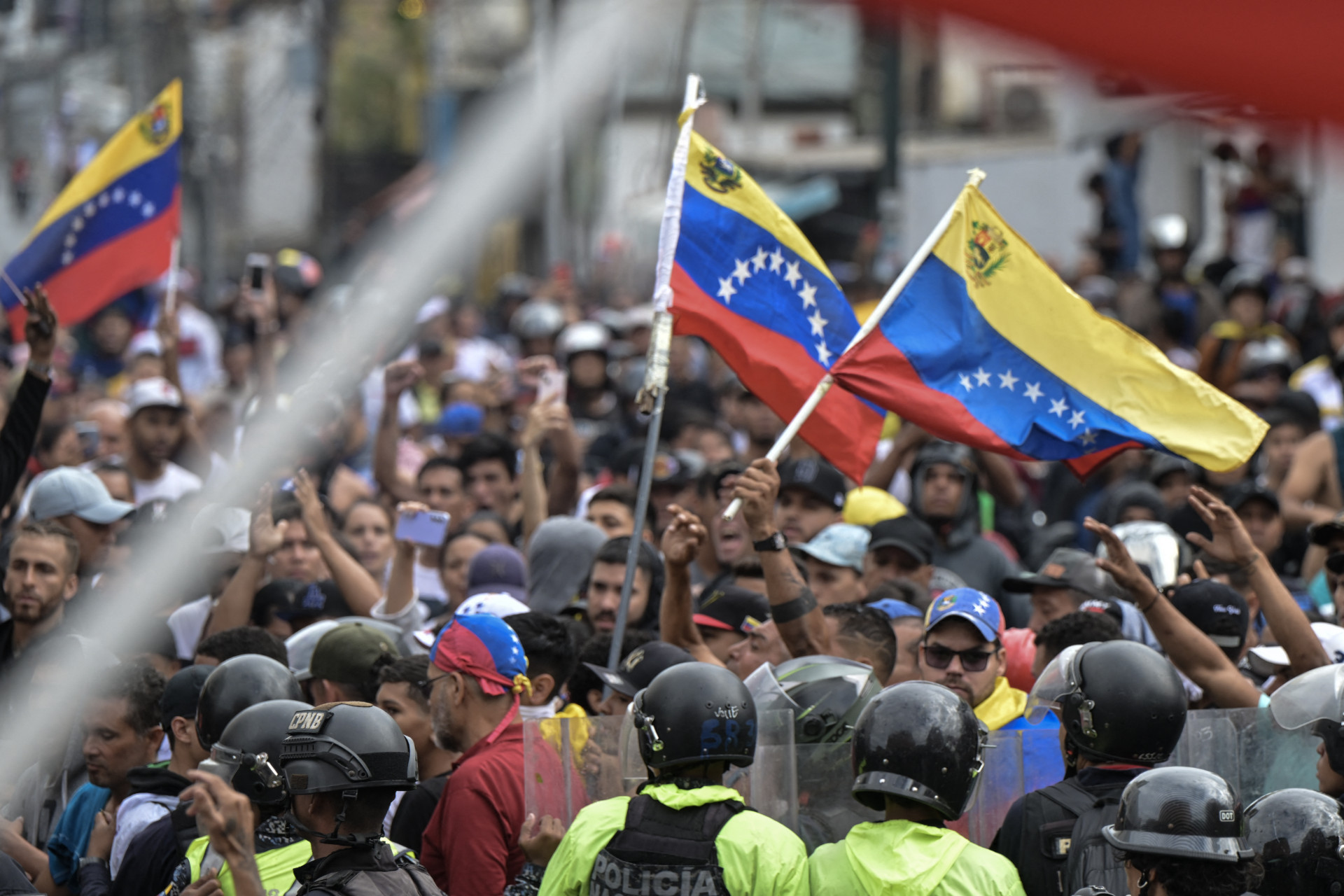 Manifestantes protestam pacificamente - Yuri Cortez/AFP