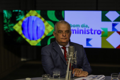 Há simpatia de Lula por 'Desenrola' para dívida baixa de pessoa física com governo, diz França