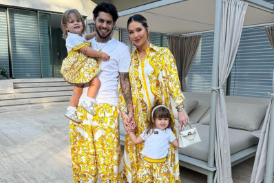  Virginia, Zé e filhas usam look de grife italiana e seguidora comenta: 'Festa do pijama'
