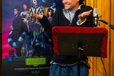 Eduardo Sterblitch será a voz de Beetlejuice em 'Os Fantasmas Ainda se Divertem'