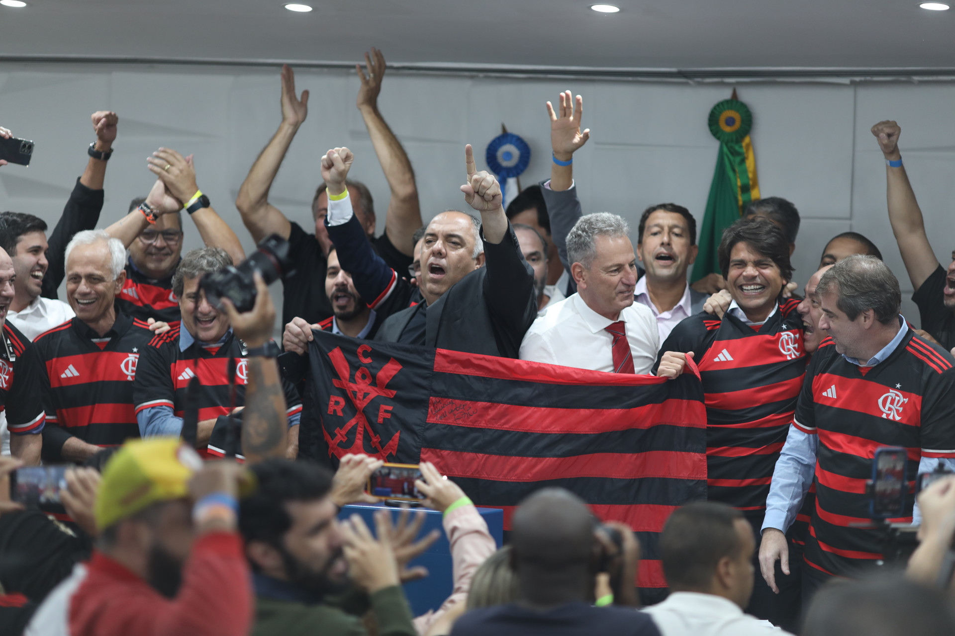 Leilão do terreno para construção do estádio do Flamengo, nesta quarta-feira (31). - Pedro Teixeira/Agência O Dia