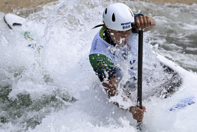 Ana Sátila garante vaga na final e disputará medalha na canoa individual