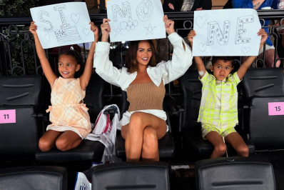 Mulher de John Legend fala sobre descoberta de diabetes do filho