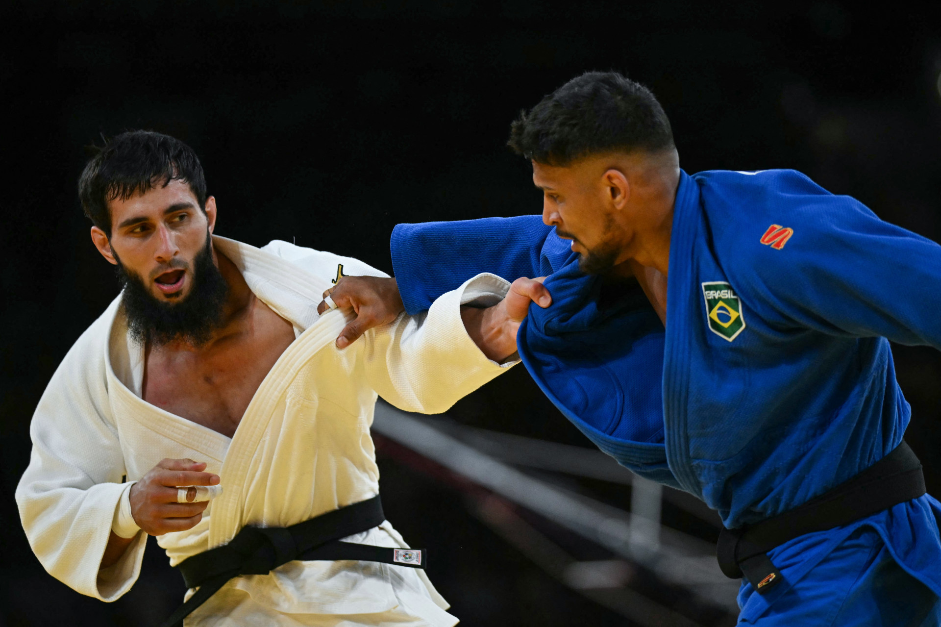 Leonardo Gonçalves foi eliminado na primeira rodada da categoria até 100kg no judô - AFP
