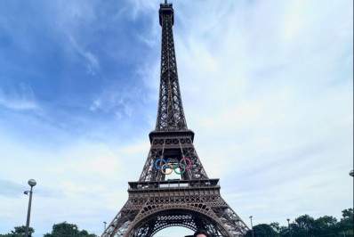 Nadadora expulsa em Paris volta a se manifestar e cita 'falha de comunicação'