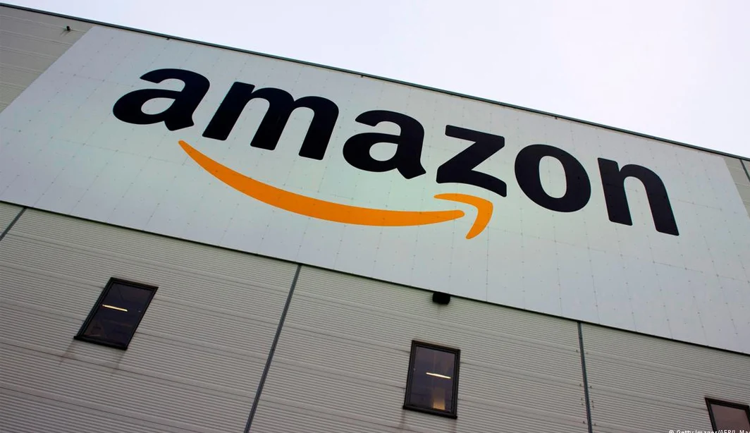 Amazon é denunciada por venda de bonecas sexuais com aparência infantil