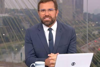 Rodrigo Bocardi aparece com novo visual e brinca: 'Funcionário novo'