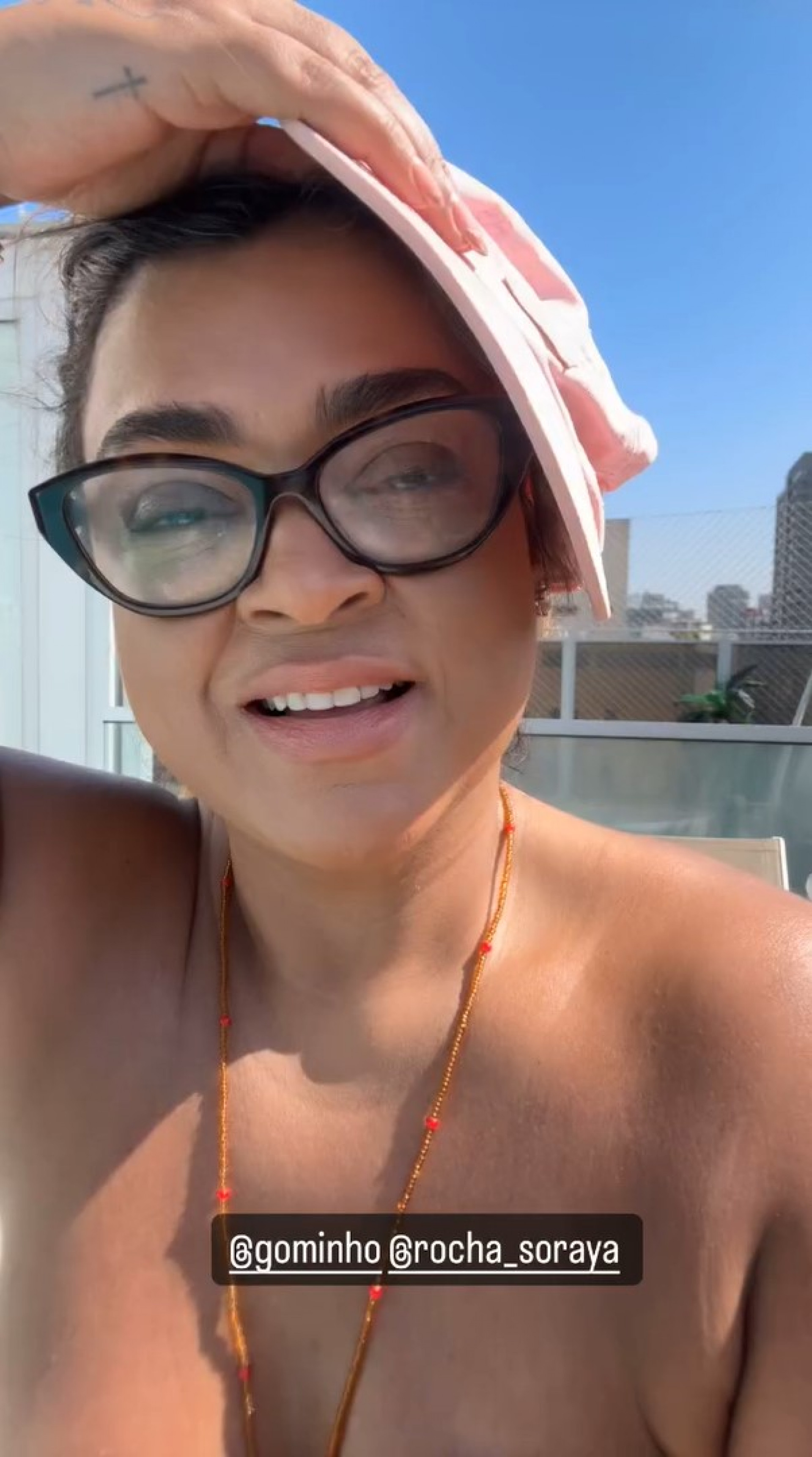 Preta Gil dançou ao som de 'Bahia', de Ivete Sangalo, de topless - Reprodução / Instagram