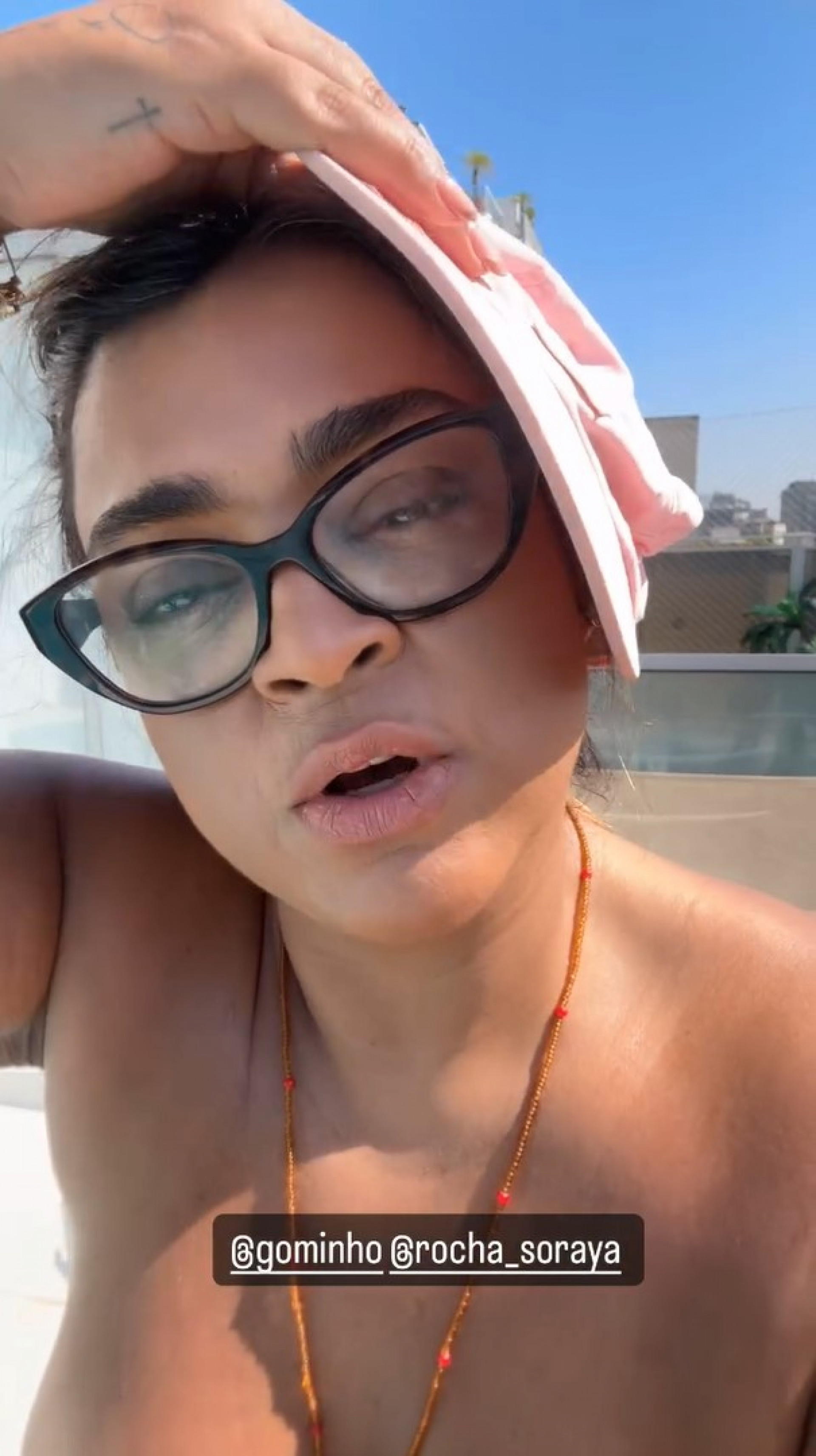 Preta Gil dançou ao som de 'Bahia', de Ivete Sangalo, de topless - Reprodução / Instagram