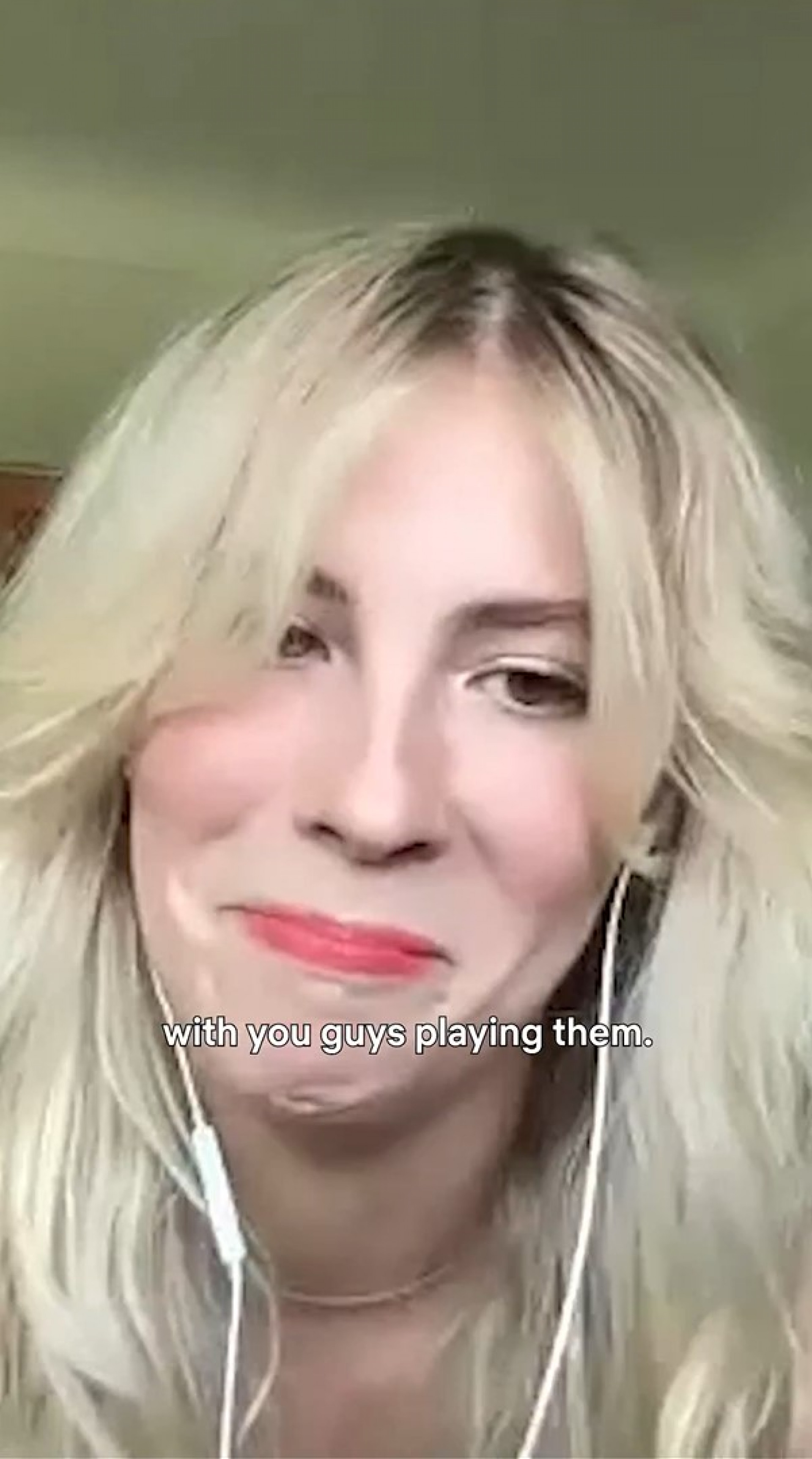 Emily Barder e Tom Blyth serão Alex Nilsen e Poppy Wright em adaptação de livro de Emily Henry - Reprodução / Instagram