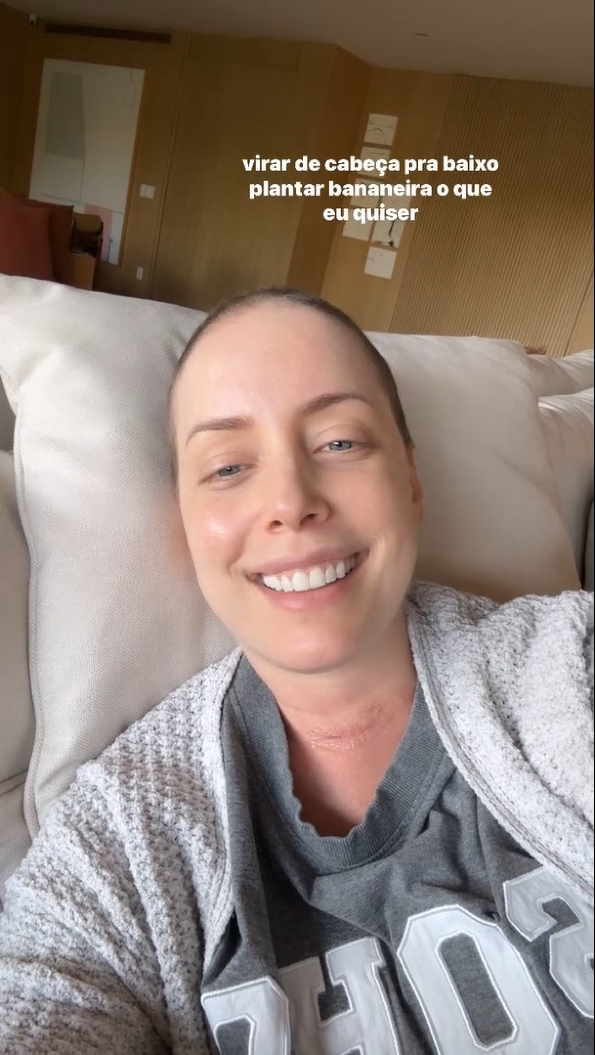 Fabiana Justus mostra como ficou a cicatriz no pescoço  - Reprodução / Instagram