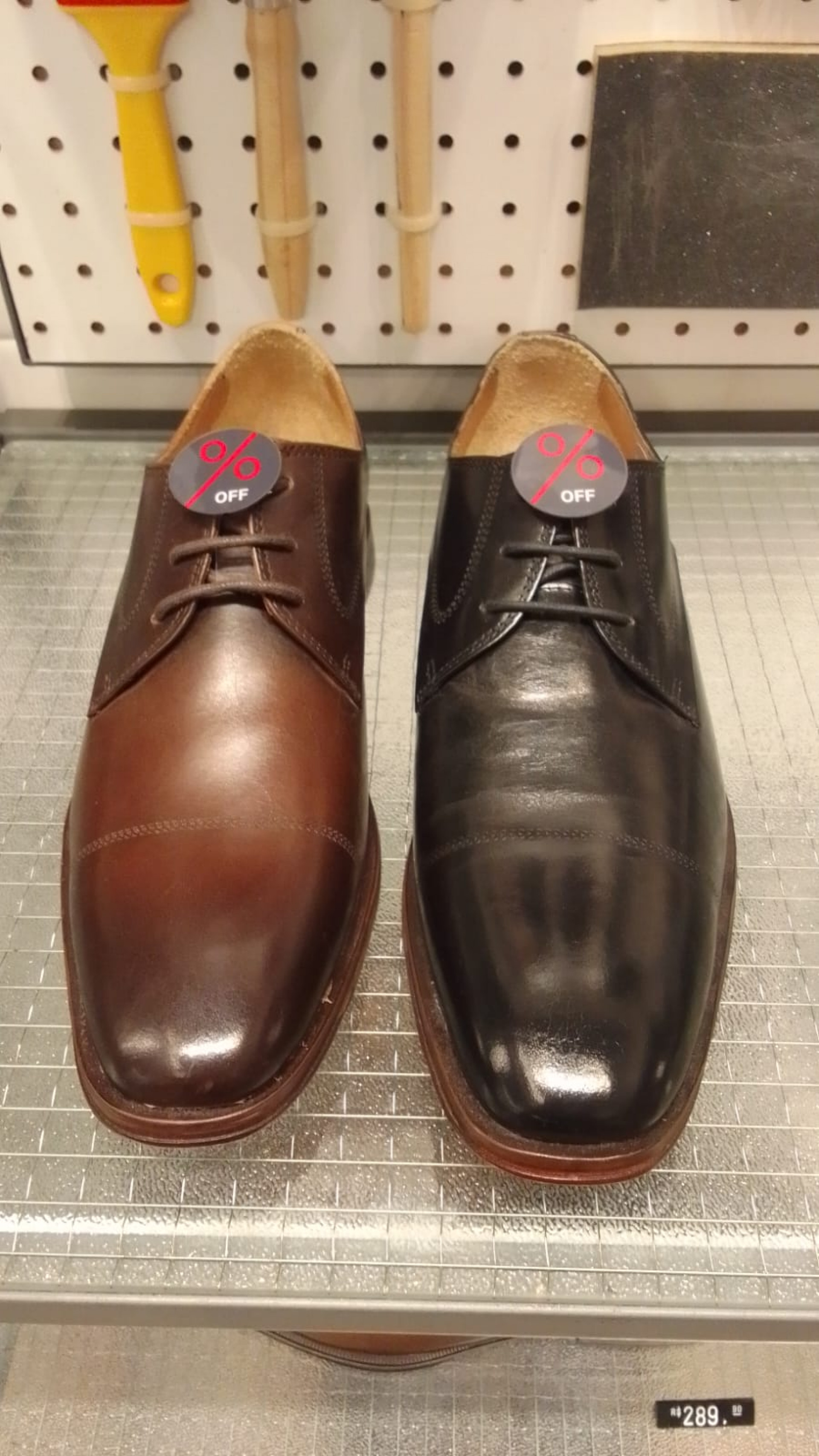 Sapato Social  Trevisso, solado de couro - De:459,90 Por: 299,90, no Norte Shopping - Divulgação