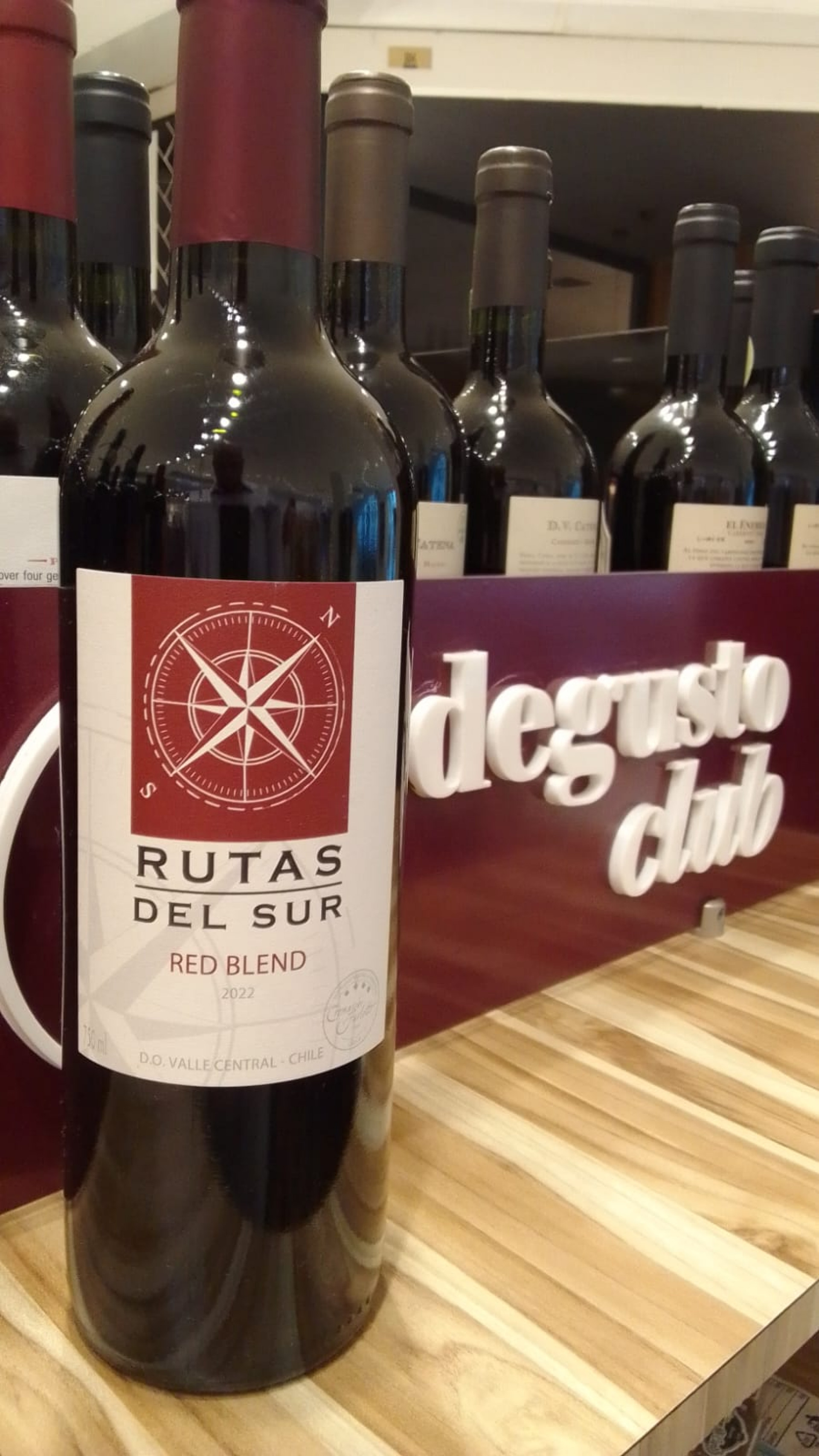 Vinho chileno Rutas del sur, duas unidades por por R$ 90 - Divulgação 