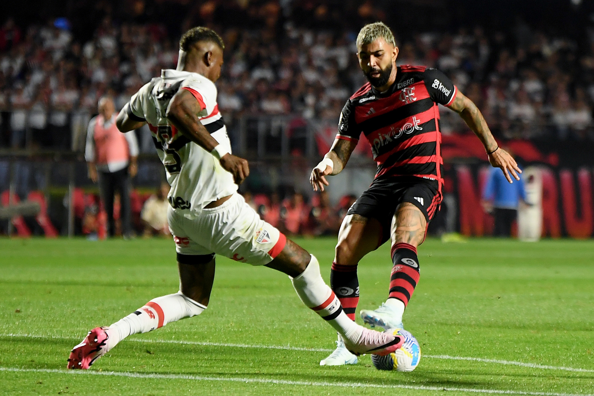 Lance do jogo entre São Paulo e Flamengo - André Fabiano/Código19/Estadão Conteúdo