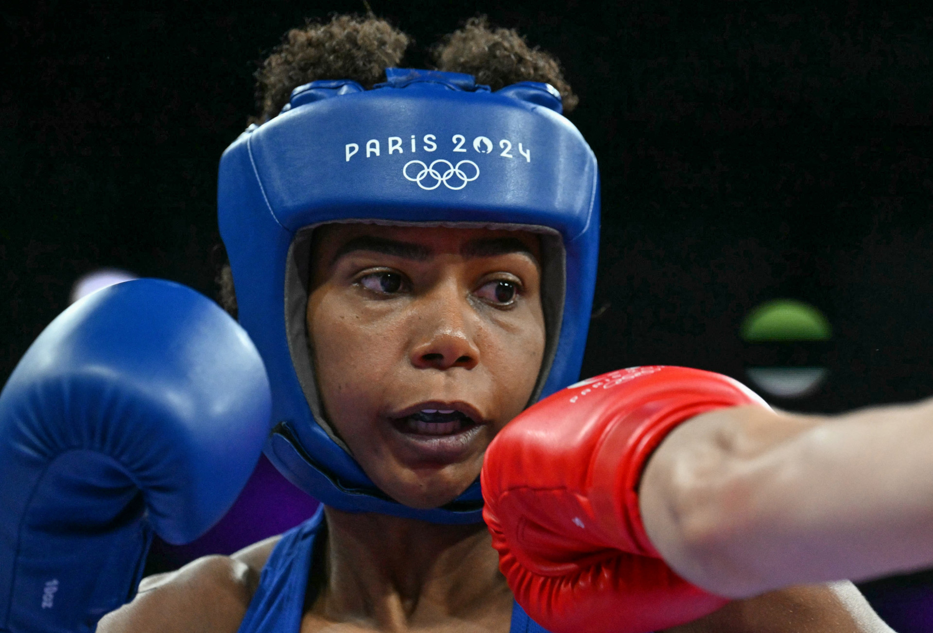 Jucielen Romeu perdeu para turca Esra Yildiz por decisão da maioria dos juízes. Assim, foi eliminada nas quartas de final do boxe feminino nos Jogos Olímpicos de Paris 2024. - Mohd Rasfan / AFP