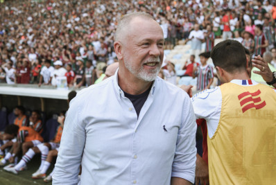 Mano destaca série positiva do Fluminense e explica substituição de Kauã Elias: 'Muito intenso'