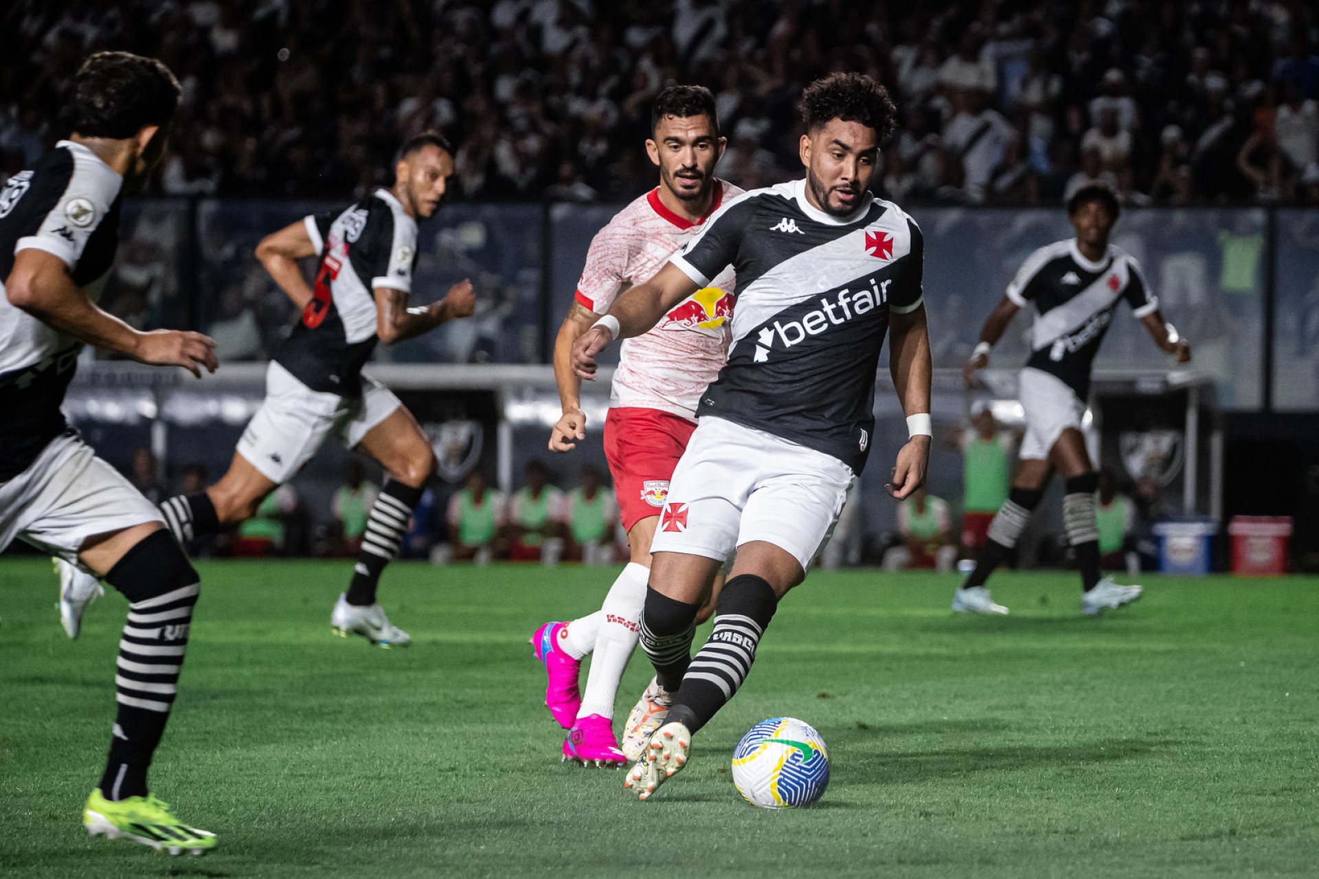 Payet, do Vasco, em ação contra o Red Bull Bragantino - Leandro Amorim/Vasco