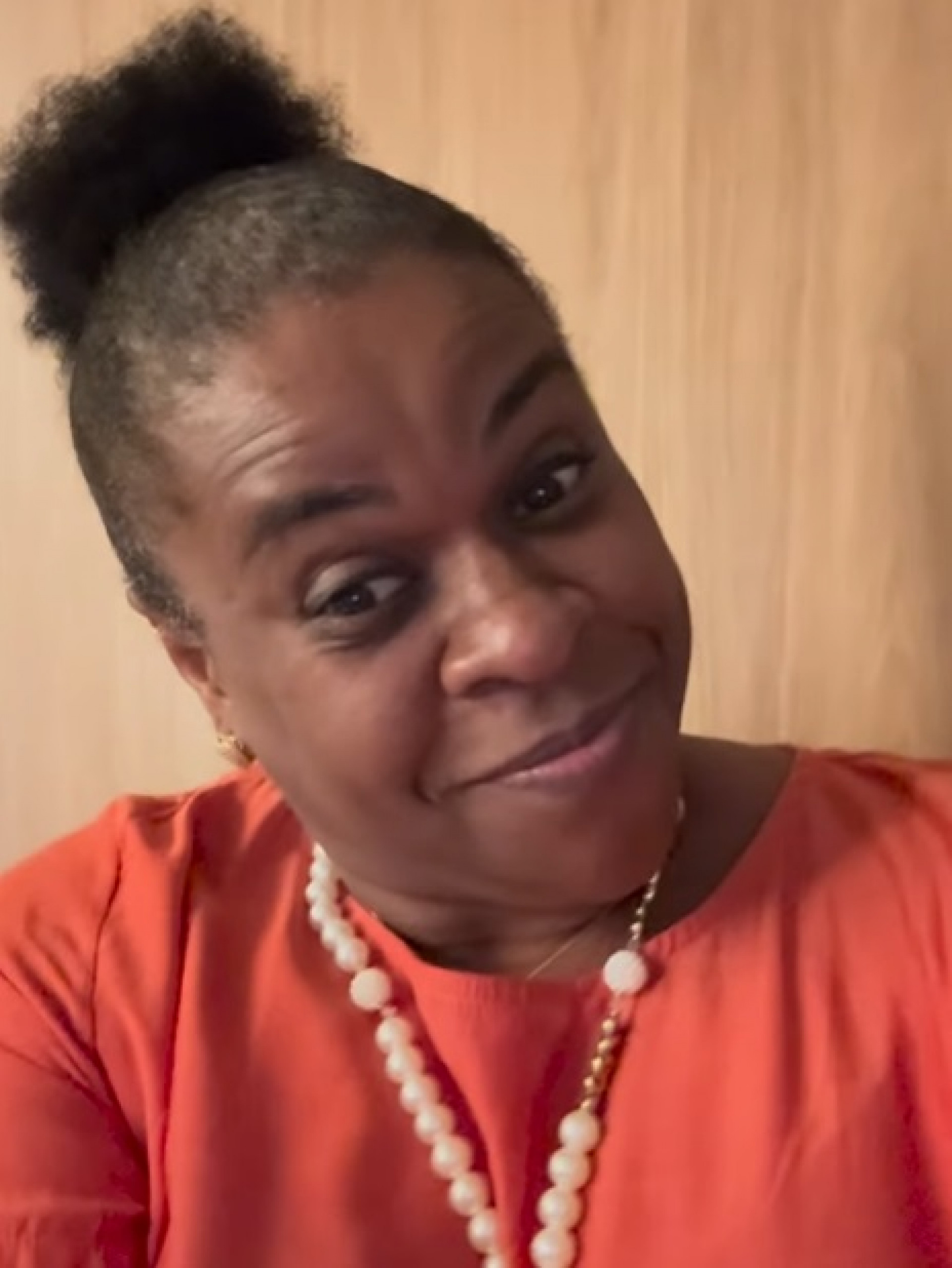 Cacau Protásio atualiza estado de saúde de Silvio Guindane - Reprodução de vídeo