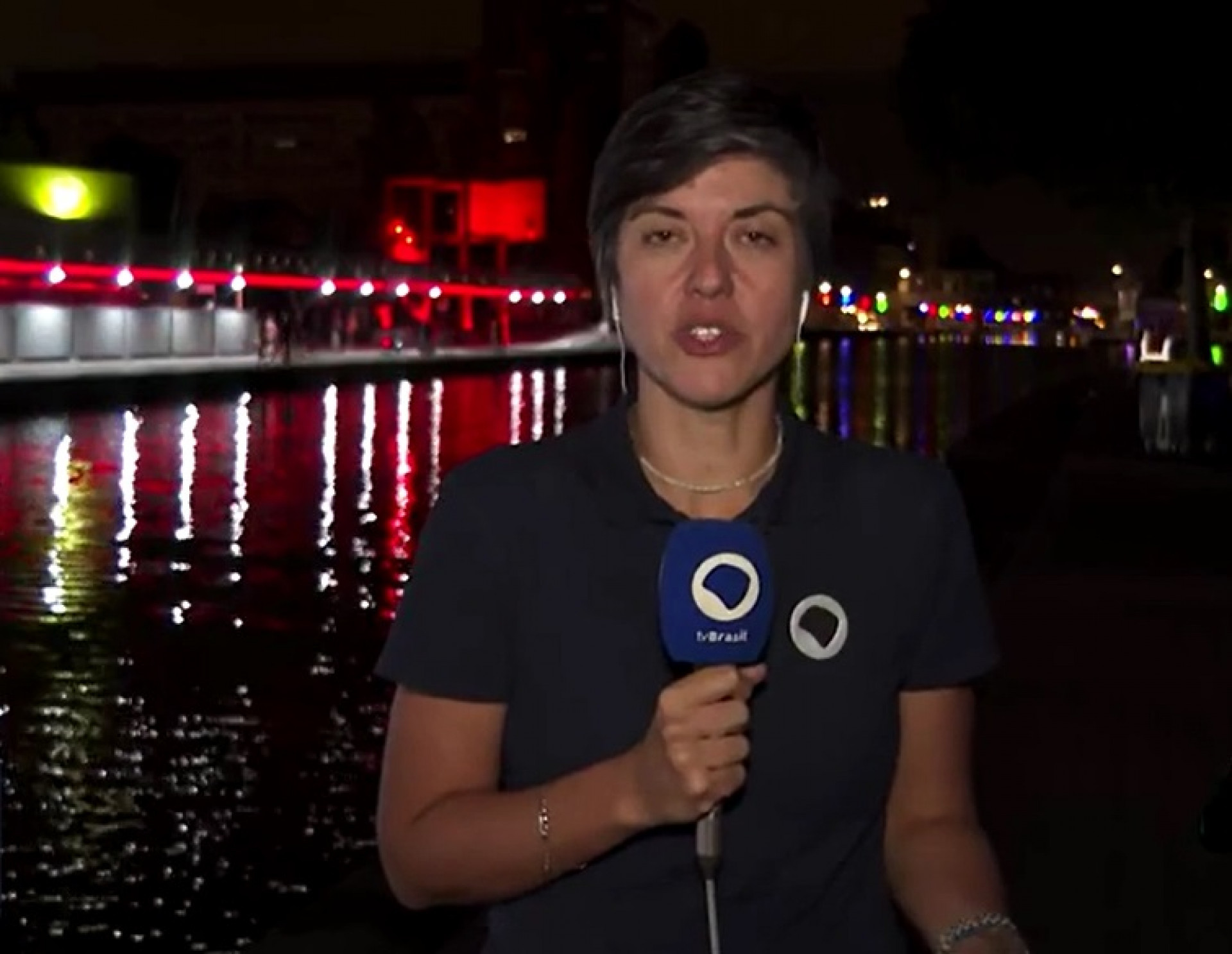 Verônica Dalcanal é importunada por torcedores  - Reprodução de vídeo 