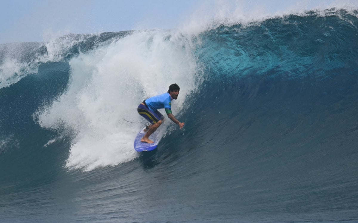 Gabriel Medina enfrentou Alonso Correa na disputa pelo bronze - Jerome Brouillet / AFP