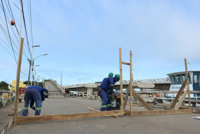 Passarela sobre o Rio Macaé é liberada para pedestres