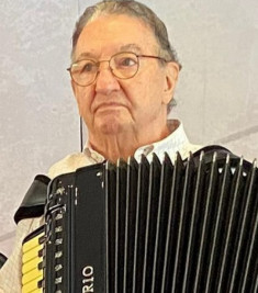 Famosos lamentam morte de Caçulinha: 'Era um ser muito especial'