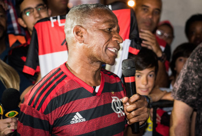 Adílio, ídolo do Flamengo, será homenageado por Zico no Jogo das Estrelas 