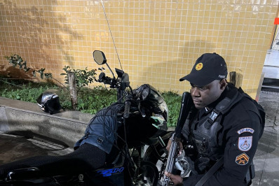 PM recupera moto roubada em Nova Iguaçu