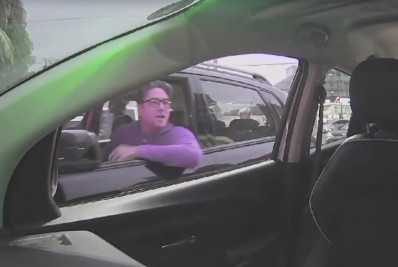 'Xingou a todos os brasileiros', diz taxista alvo de injúria racial no trânsito 