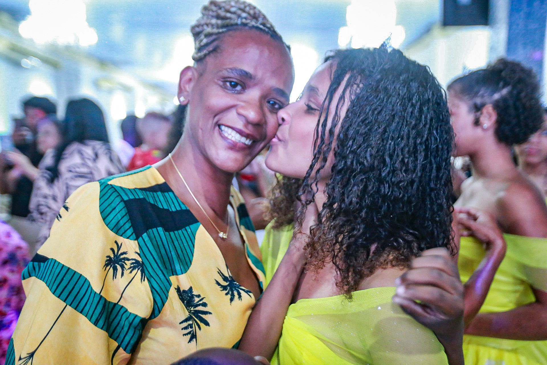 M&atilde;e de Maria Clara, Fernanda Cristina destacou que a filha sonhava com a festa e um vestido de baile - P&acirc;mela Sampaio / PMBR