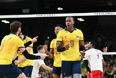 Leal indica aposentadoria da seleção masculina de vôlei: 'Saio de cabeça erguida'