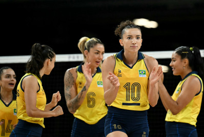 Semifinal no vôlei, maratona aquática e mais: a agenda do Brasil nesta quinta