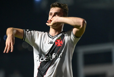 Piton se vê na melhor temporada da carreira e ainda pensa na Seleção