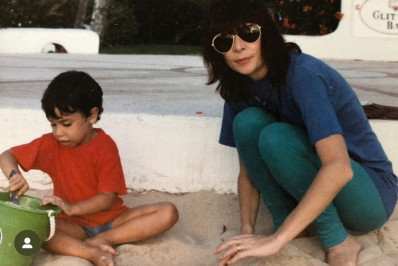 Perfil de Rita Lee celebra aniversário do filho caçula com fotos inéditas 