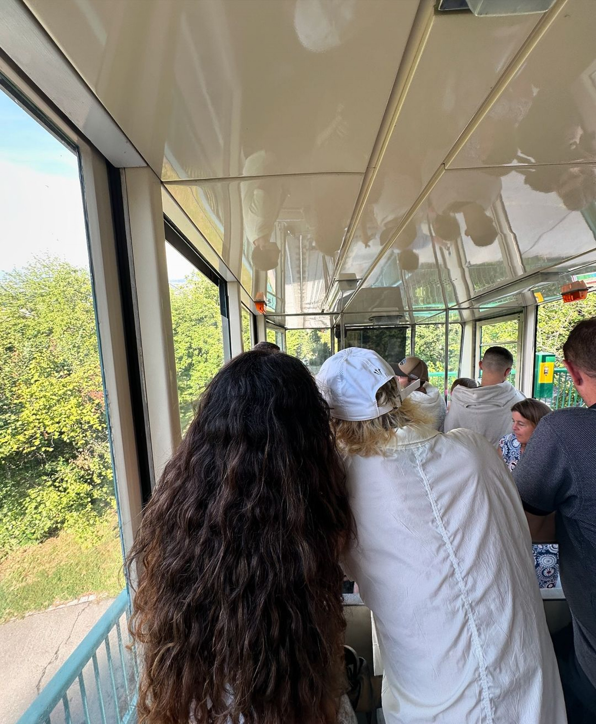 Marina Sena curte verão europeu ao lado de Juliano Floss - Reprodução / Instagram