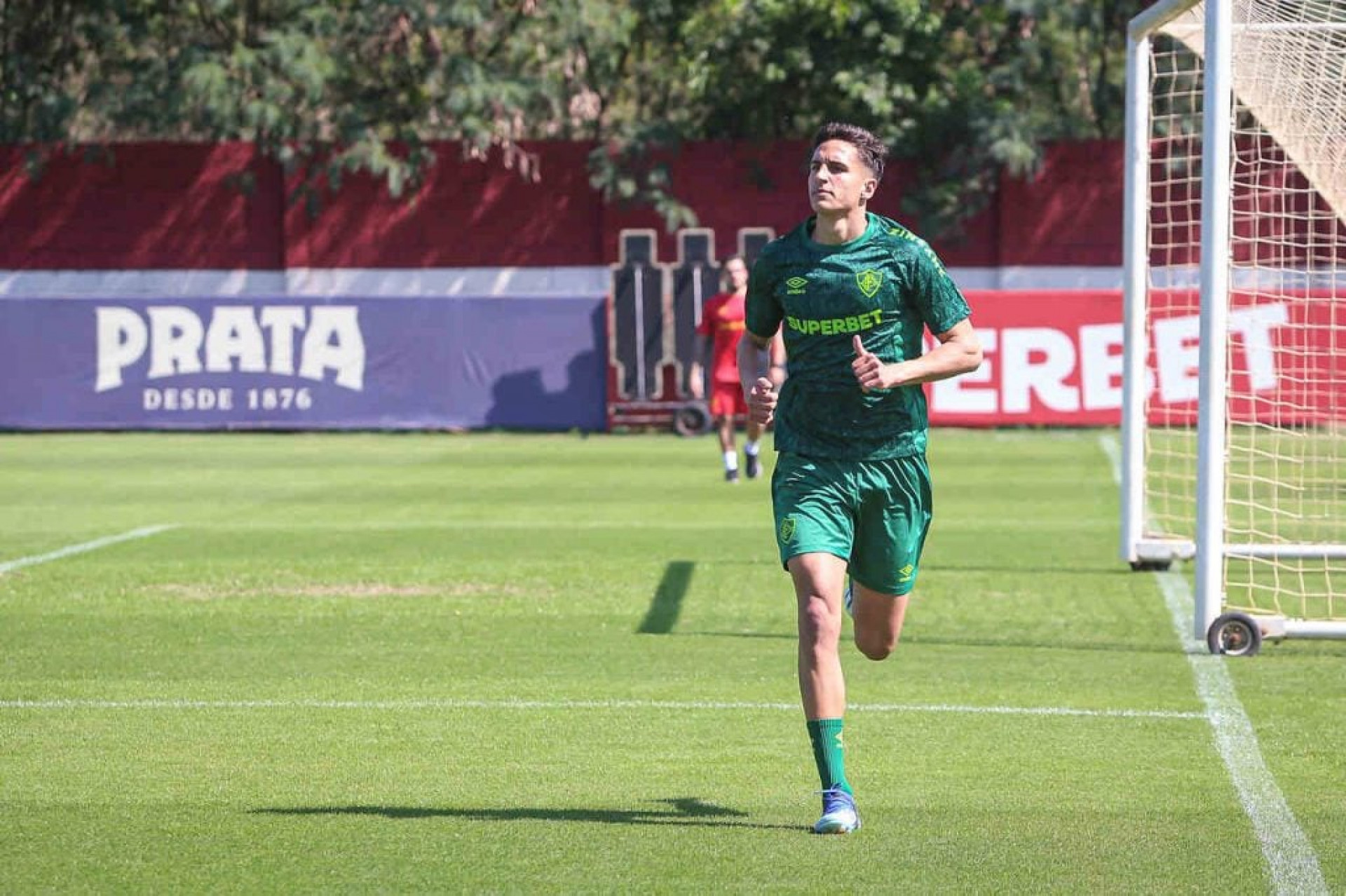 Fluminense trabalha para ter Facundo Bernal contra o Vasco