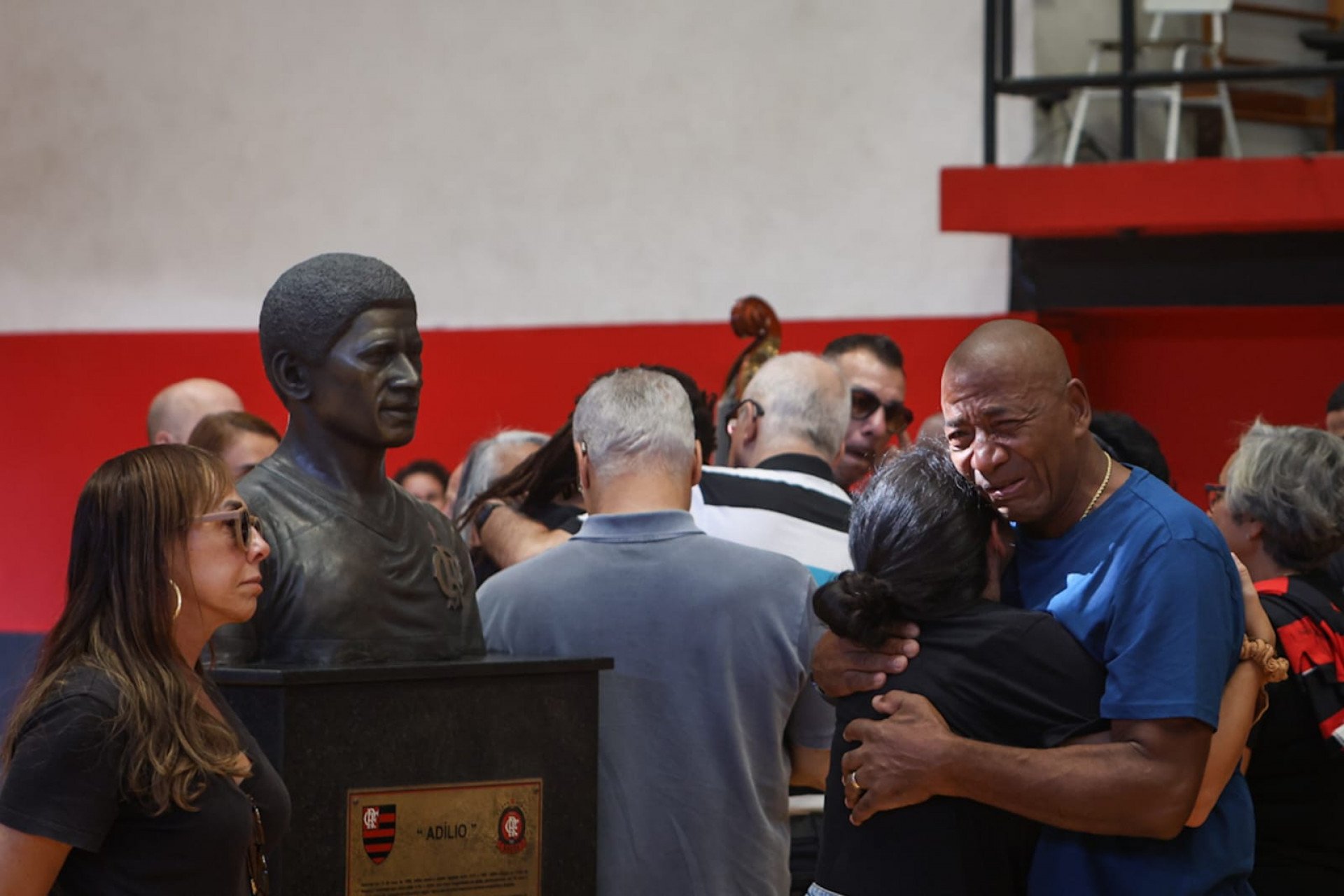 Corpo de Adílio é velado em ginásio do Flamengo na Gávea - Renan Areias / Agência O Dia