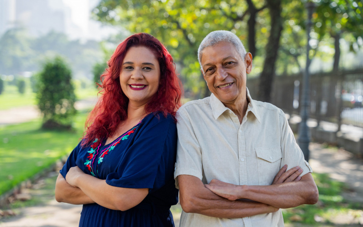 Cyro Garcia (PSTU) e a candidata a vice Paula Falc&atilde;o (PSTU) - Divulga&ccedil;&atilde;o