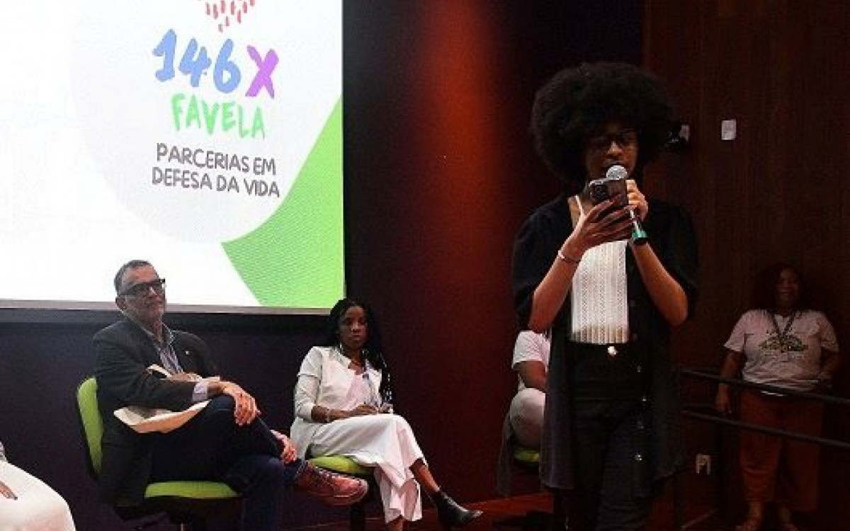 O presidente da Fiocruz, Mario Moreira (à esquerda), disse que \