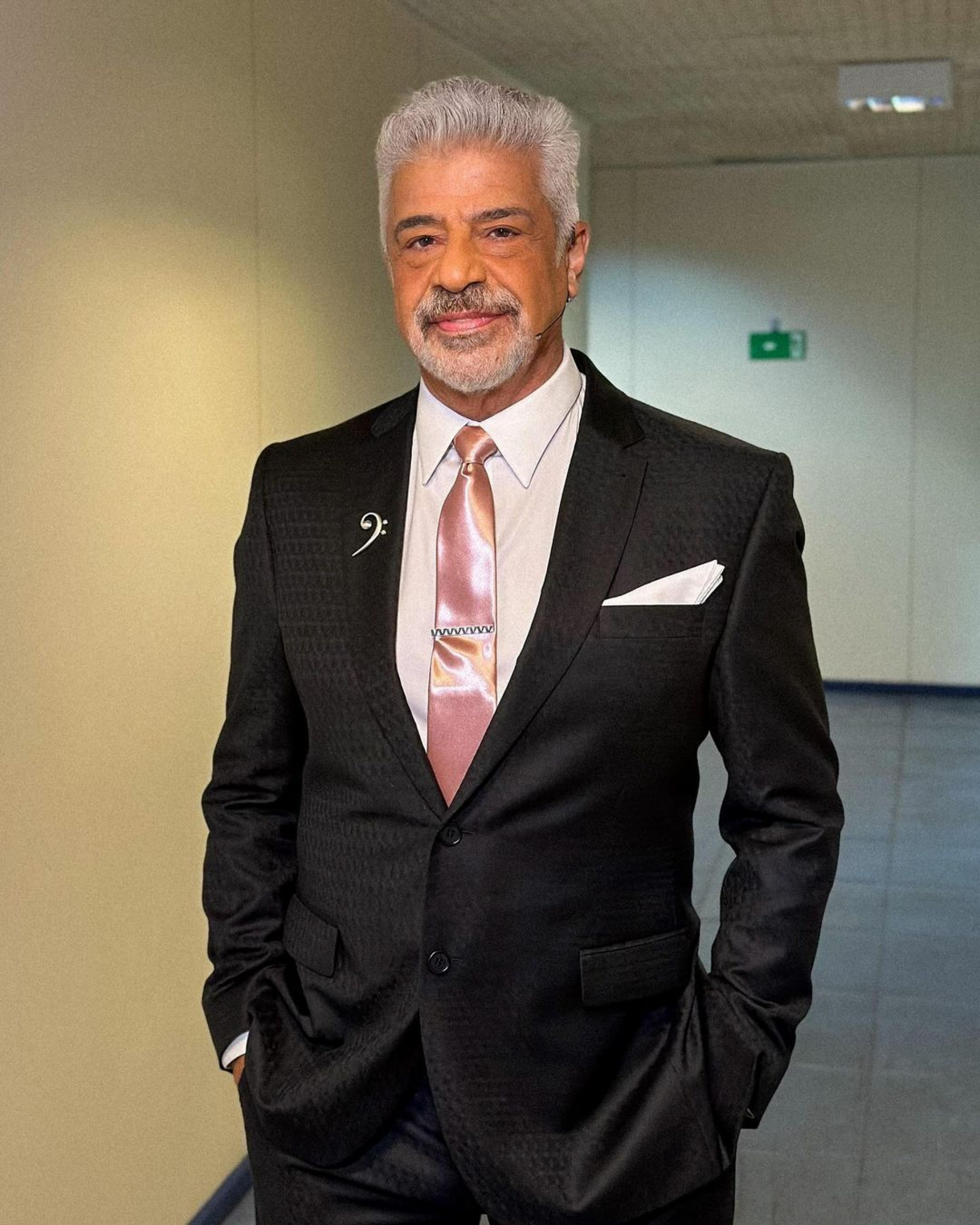 Lulu Santos está bem e em casa após ser internado por quadro viral - Reprodução / Instagram