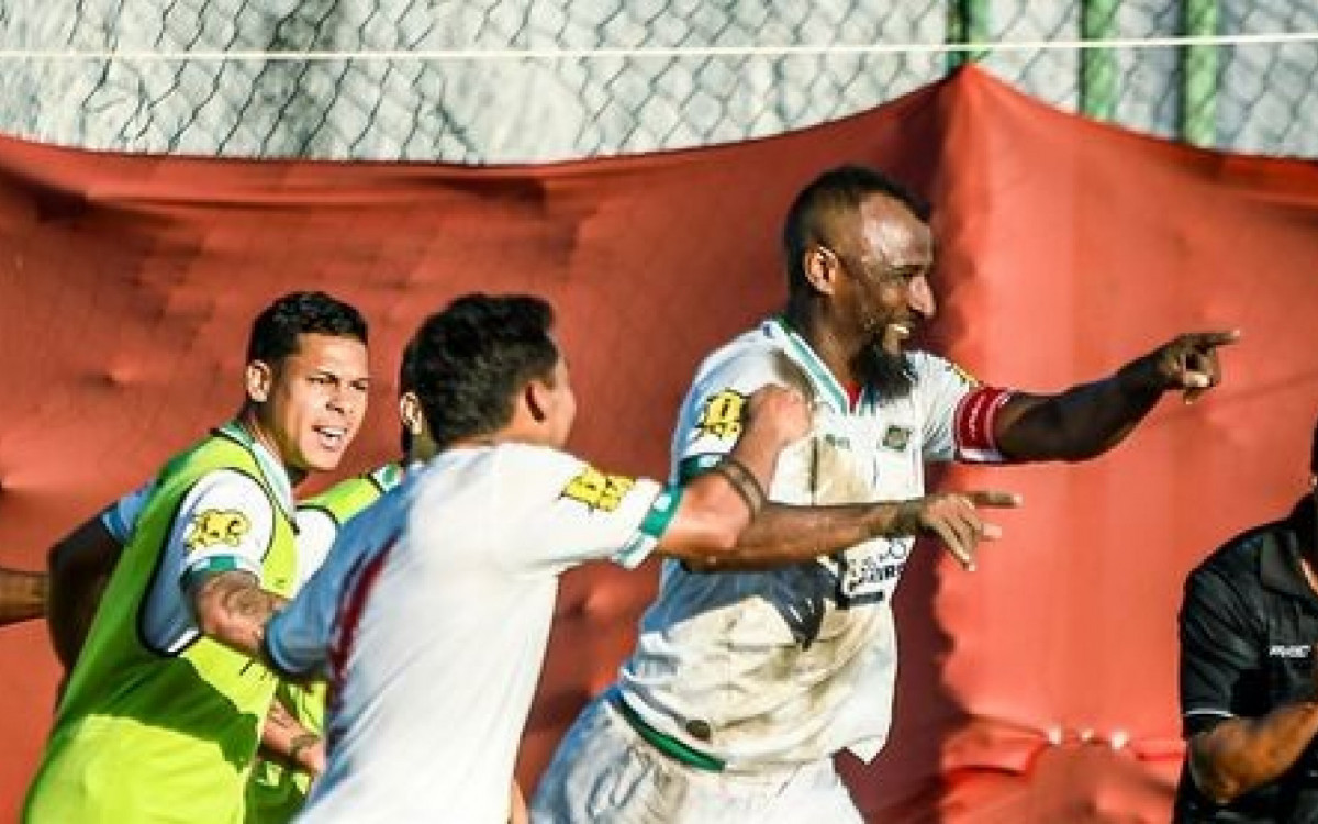 O experiente atacante Elias, ex-Botafogo, marcou o gol da vitória da Cabofriense