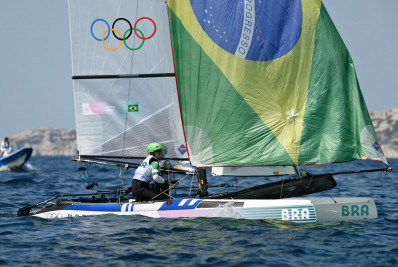 João Siemsen e Marina Arndt terminam em 9º lugar na Nacra 17 da vela na Olimpíada de Paris