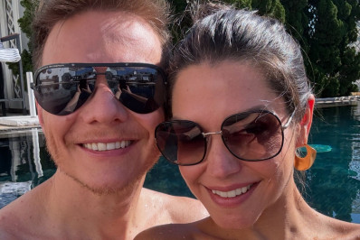 Thais Fersoza curte dia de piscina com o marido, Michel Teló