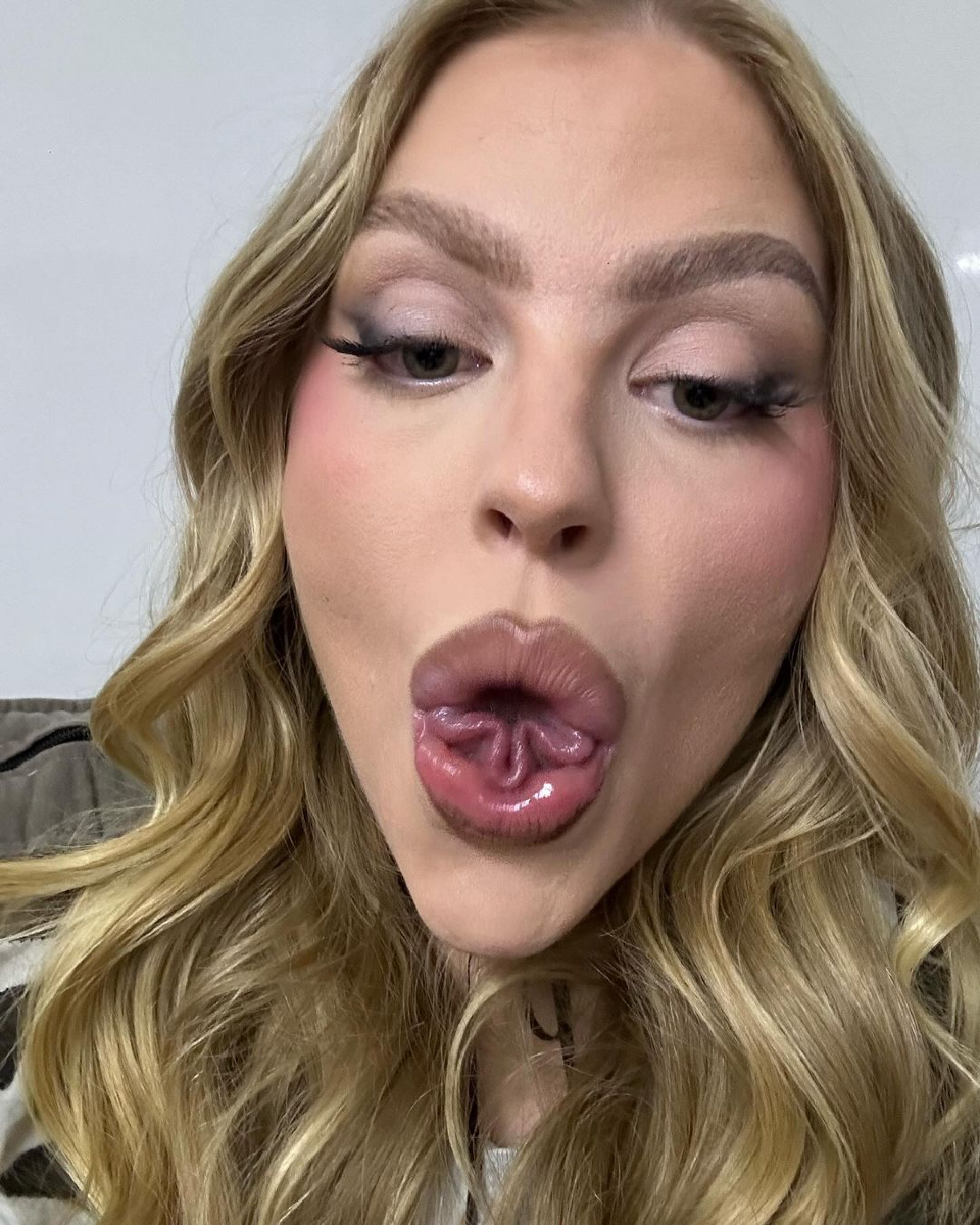 Luísa Sonza abre álbum de fotos e mostra seu lado divertido  - Reprodução / Instagram 