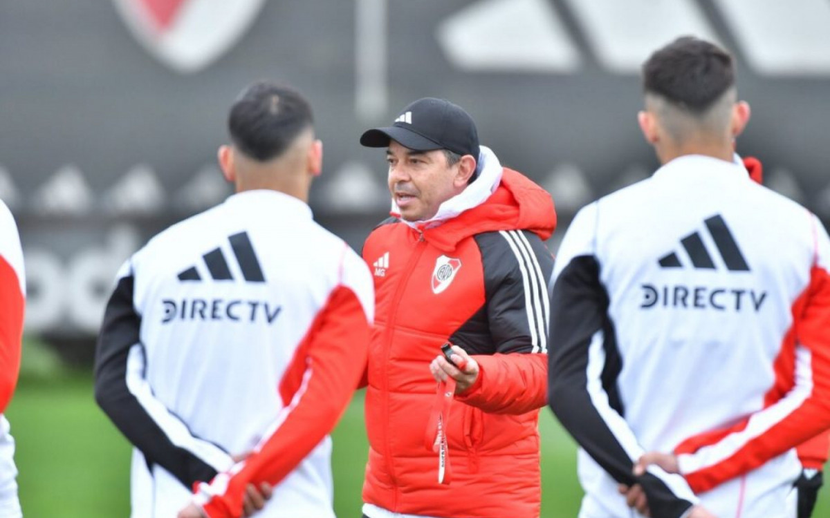 Marcelo Gallardo define time para sua reestreia no River Plate