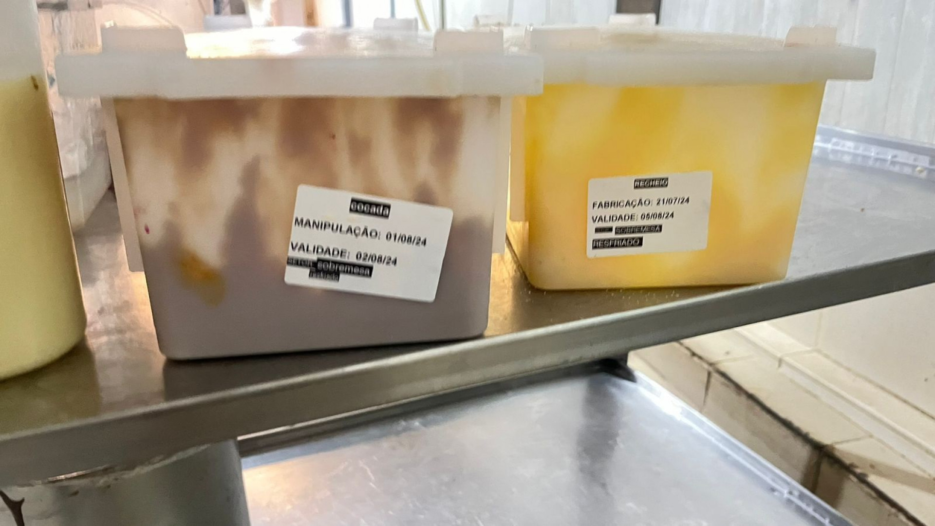 Alimentos com prazo de validade vencido - Divulgação/Procon-RJ