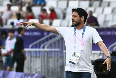 Arthur Elias irá concorrer ao prêmio de técnico do ano de futebol feminino